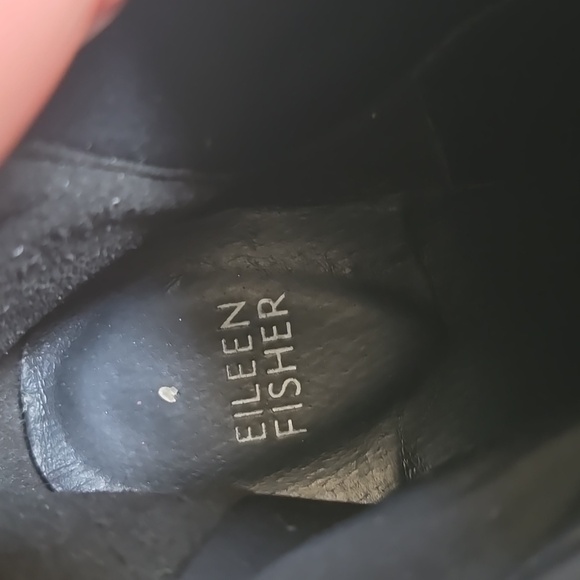 Eileen Fisher l Black Waterproof Suede Splash Chelsea Boot Size 6.5 - Picture 7 of 8